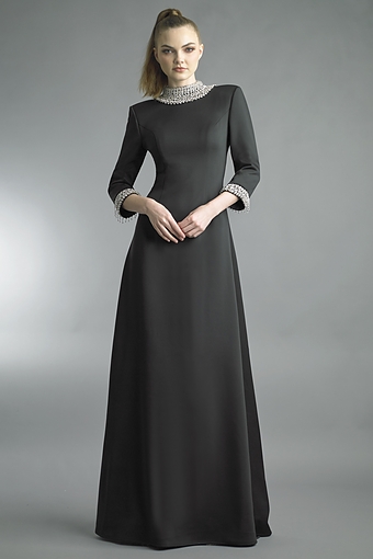Pearl Collar Three-Quarter Sleeve Gown