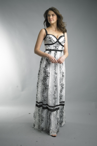 Lace Sweetheart Gown