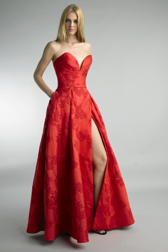 basix black label off strapless sweethear ballgown