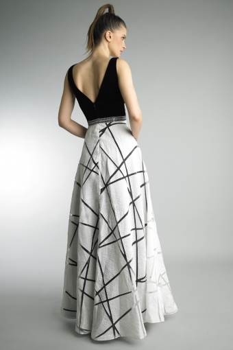 sleeveless velvet top gown