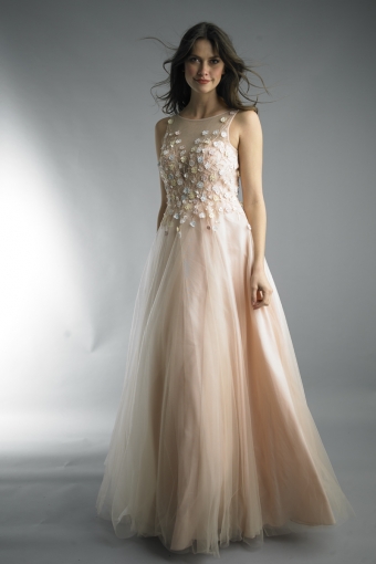 Sleeveless evening gown with floral accents