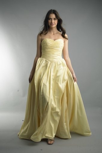 Strapless ballgwon with flower on back