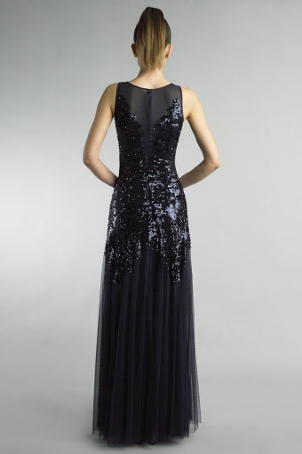 Sequined sleeveles evening dress